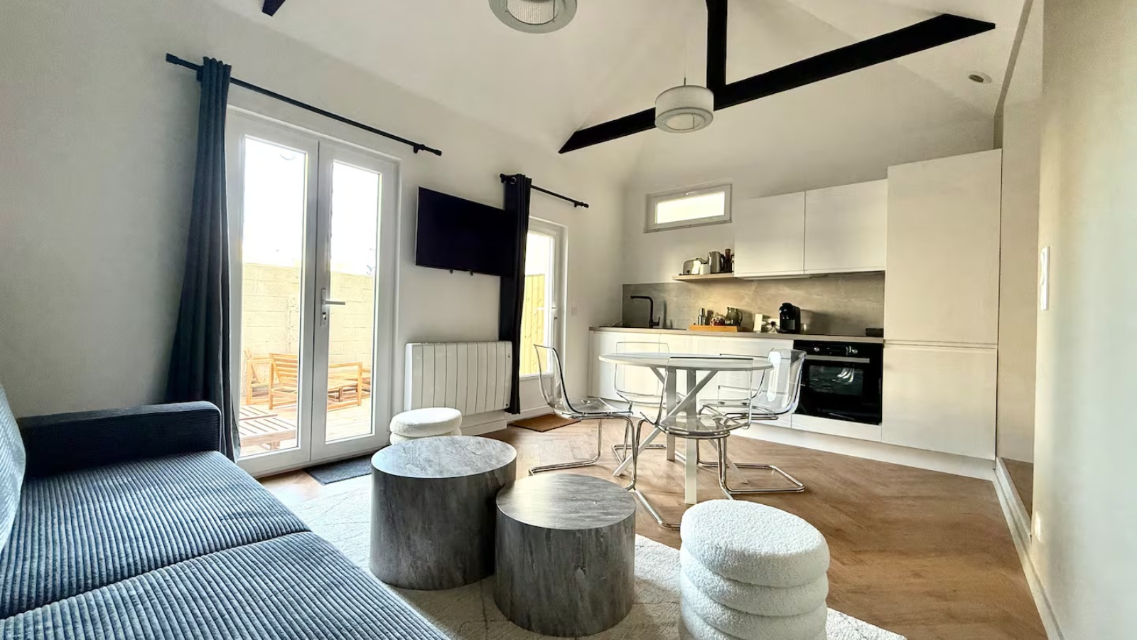 1be2bc3b-40c4-493c-abdf-08f382e7b342